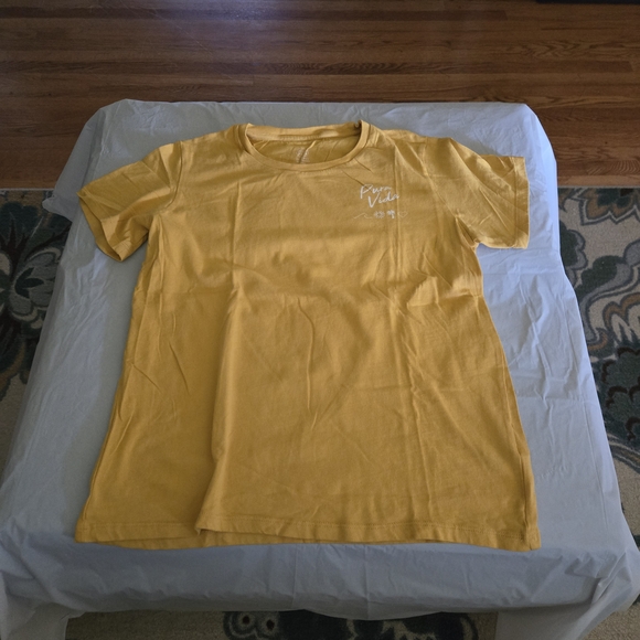 Pura Vida Sunny Yellow Women's Tee - Picture 1 of 3